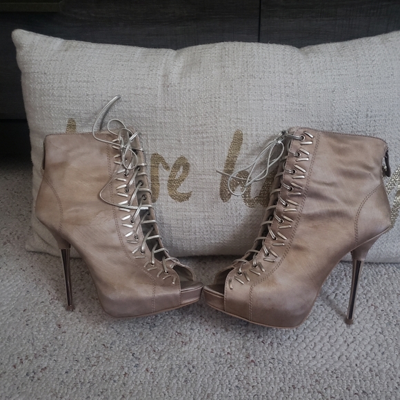 BeBe Kayla - Picture 3 of 3